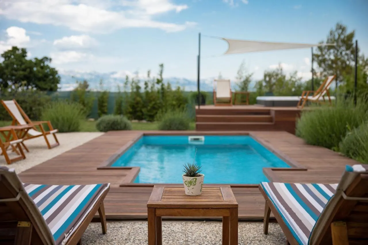 Villa Ena With Pool & Jacuzzi Donji Kasic Croatia