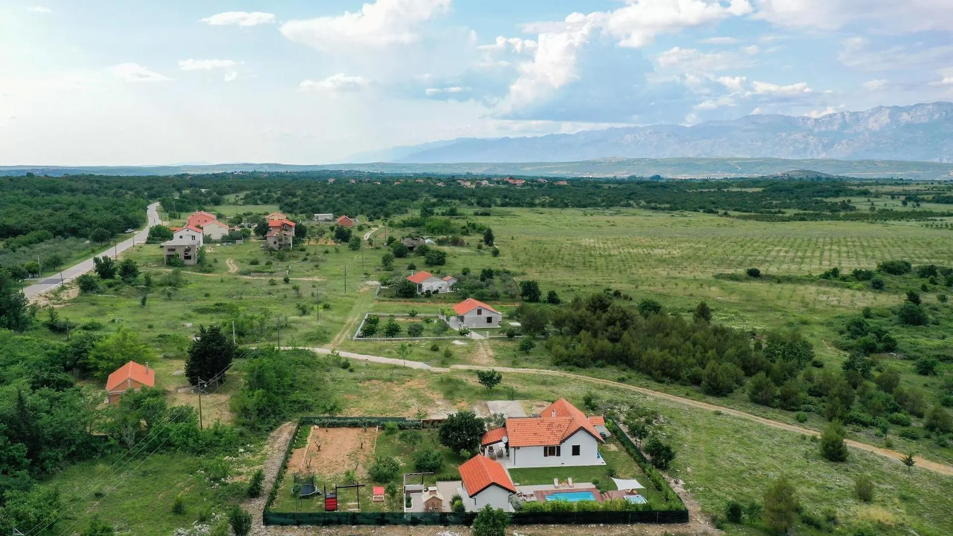 Villa Ena With Pool & Jacuzzi Donji Kasic 0*,  Croatia